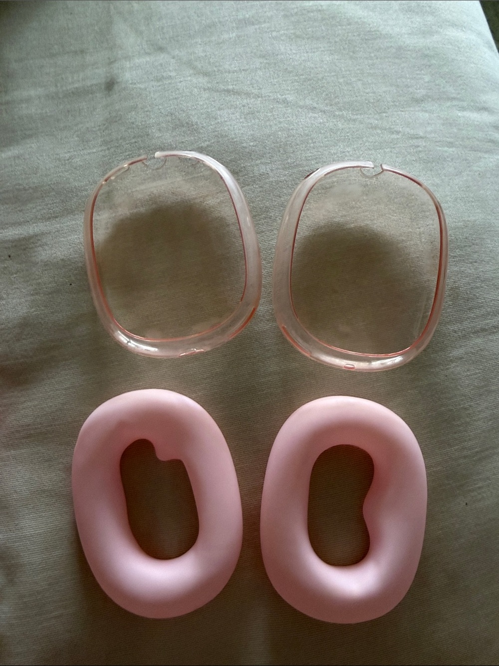 New Apple AirPod Max Headphones in Pink with covers - Picture 4 of 4